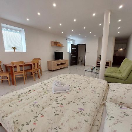 Vehlovice Apartments Mělník Exteriér fotografie