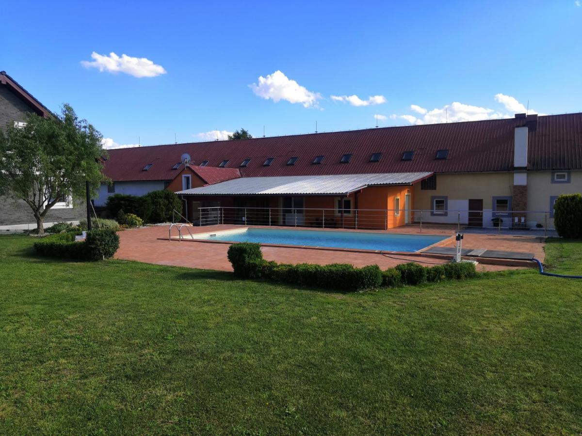 Vehlovice Apartments Mělník Exteriér fotografie