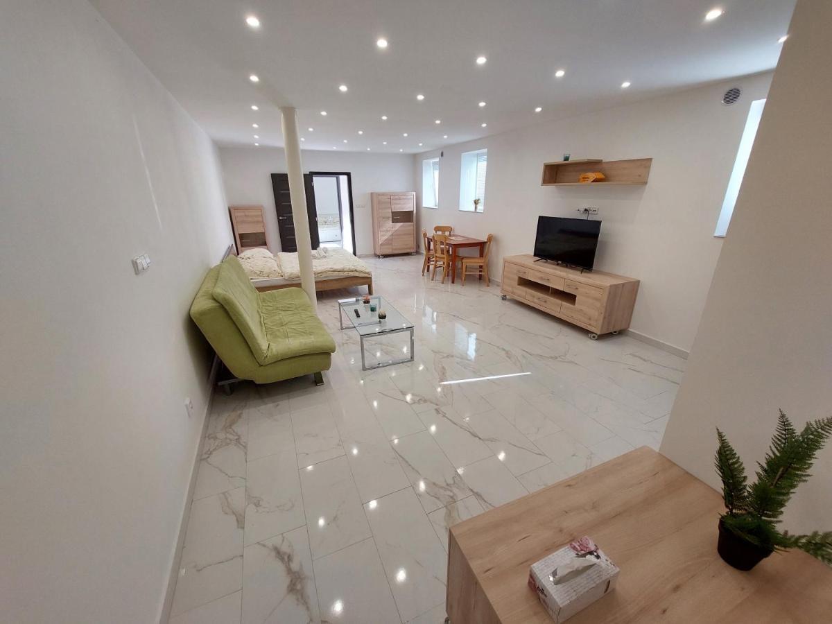 Vehlovice Apartments Mělník Exteriér fotografie