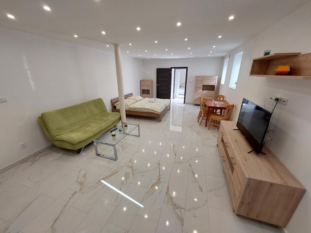 Vehlovice Apartments Mělník Exteriér fotografie